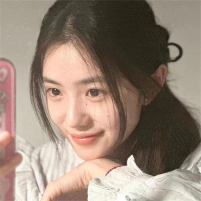 飘动的红丝带